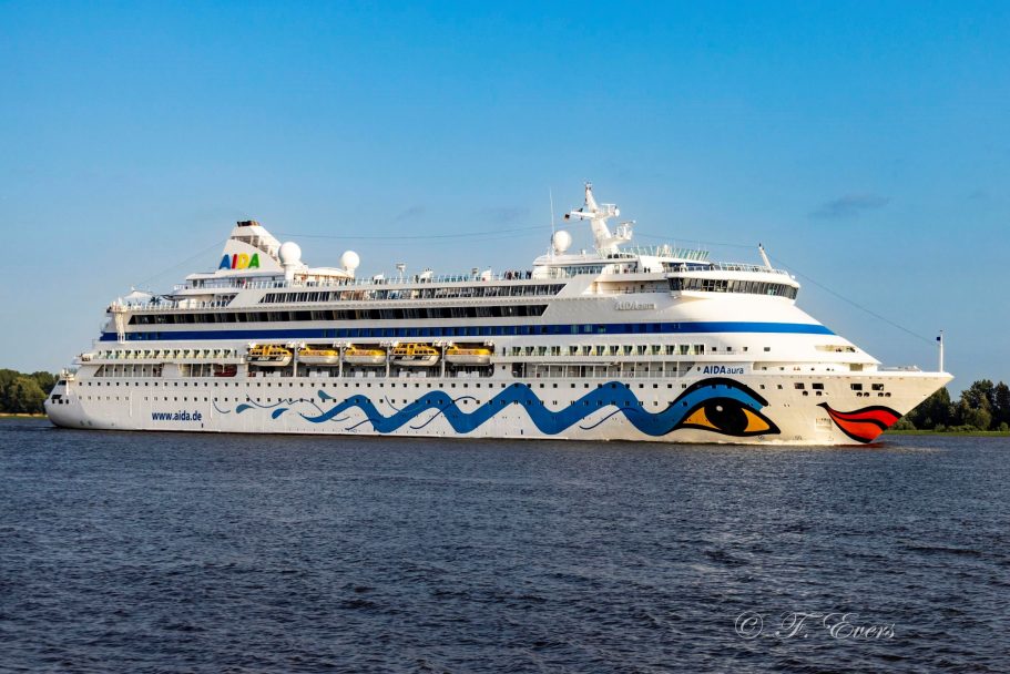 AIDAaura Die AIDAaura mit dem Jetziger Name ist CELESTYAL DISCOVERY